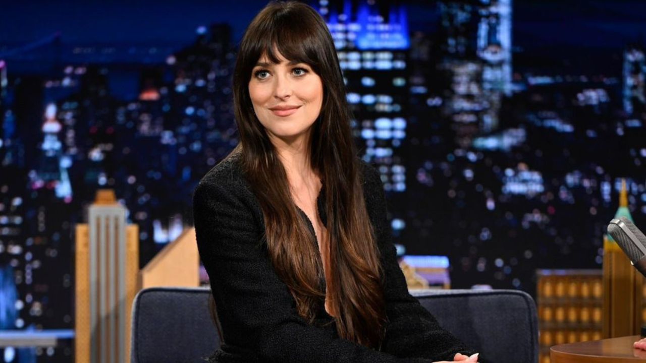 Atriz Dakota Johnson | Reprodução/X/@dakotaj_updates