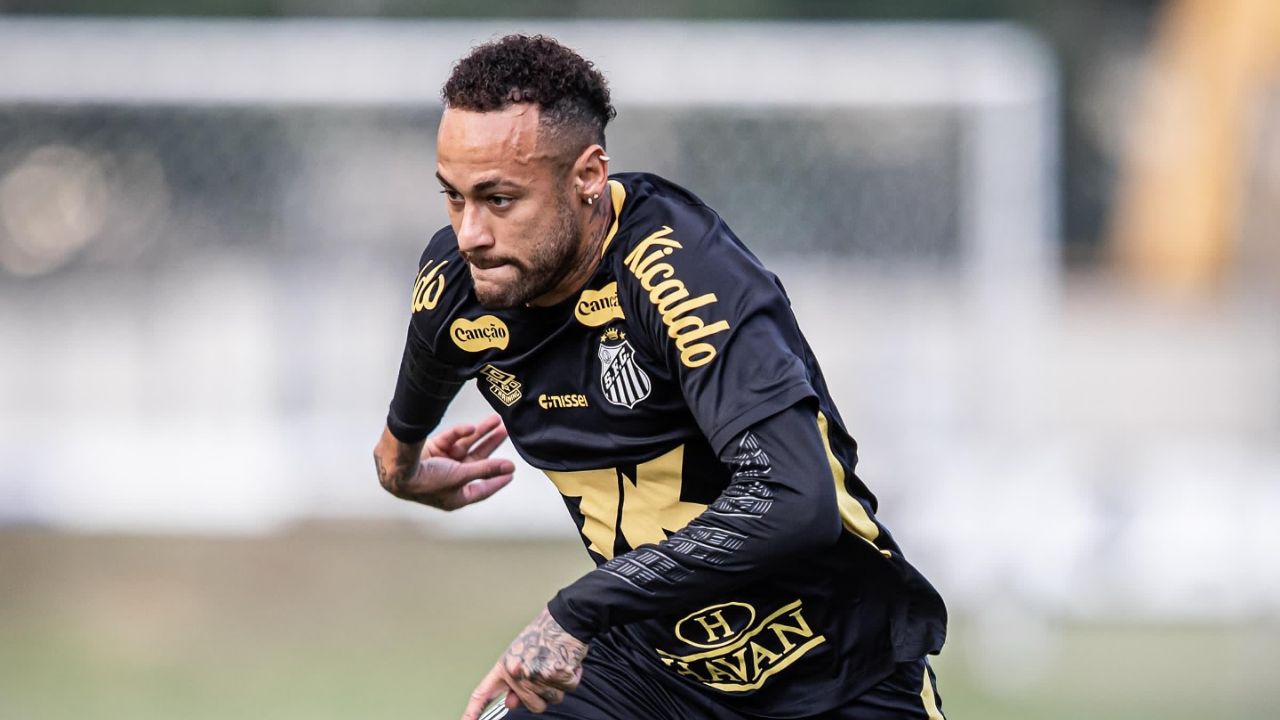 Neymar treinando na Vila Belmiro | Reprodução/Instagram/@neymarjr