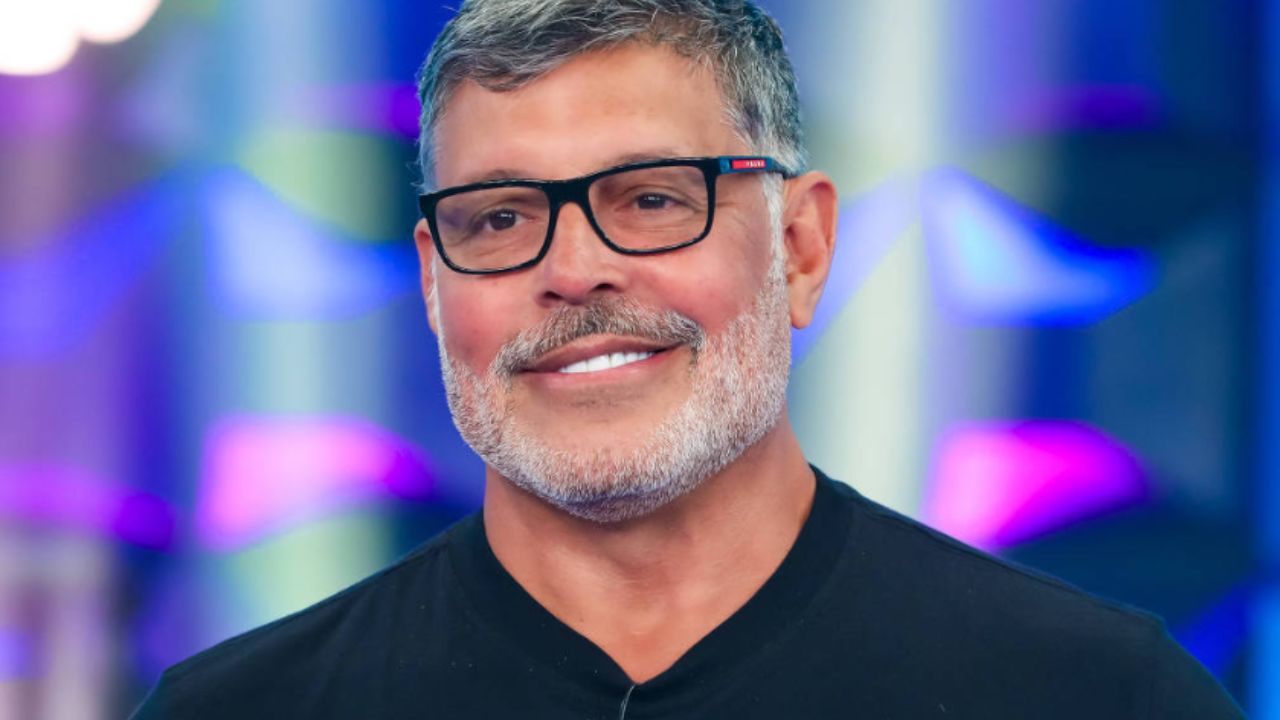 Alexandre Frota em participa de programa de televisão (Reprodução/site/Gabriel Cardoso/SBT)