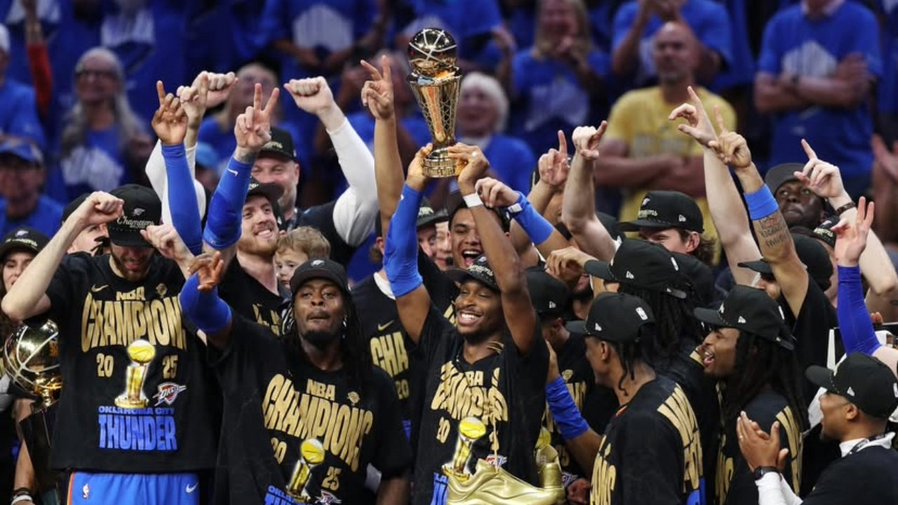 Explosão azul no Paycom Center | Reprodução/Instagram/@okcthunder