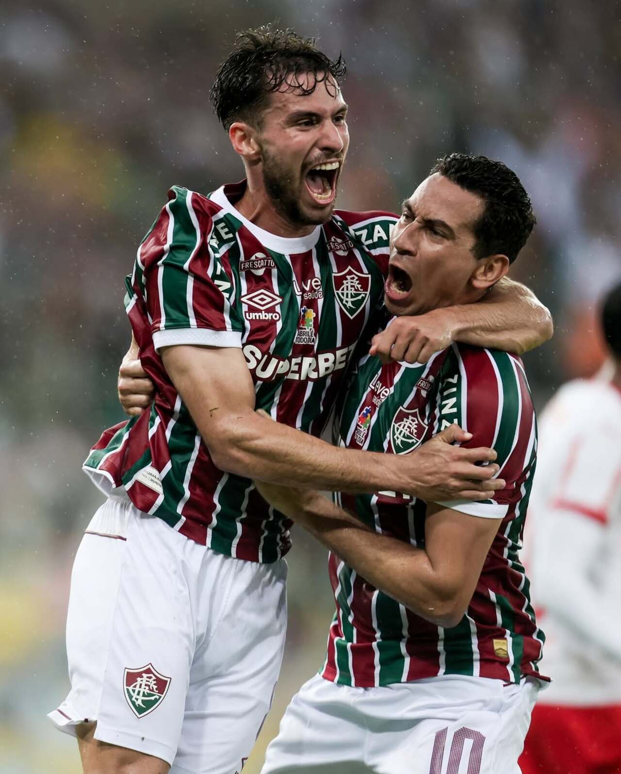 Martinelli comemora vitória do Fluminense com companheiro de equipe | Reprodução/Instagram/@fluminensefc