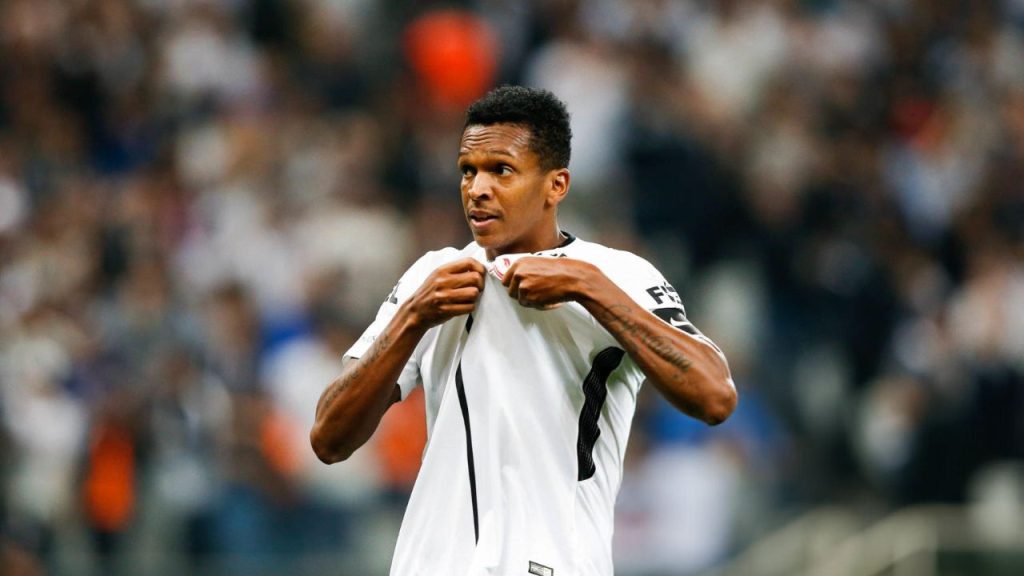 Ex‑atacante Jô é preso no Aeroporto Internacional de Guarulhos por mandado judicial