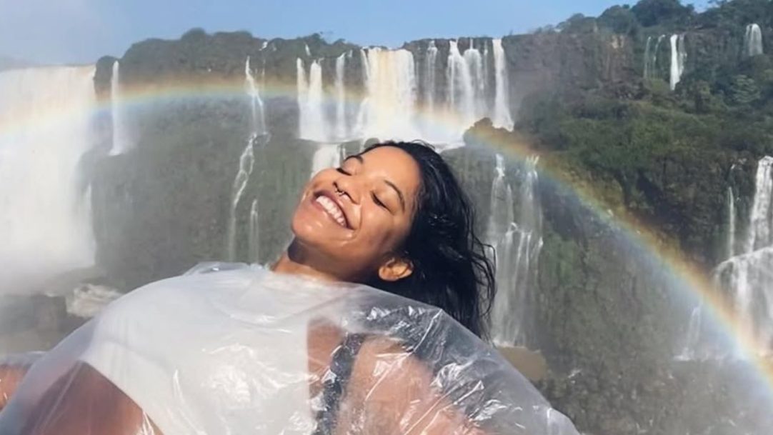 Homenagens marcam a despedida de Juliana Marins após tragédia