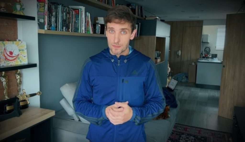 Léo Lins responde Marcos Mion depois de críticas do apresentador