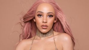 Doja Cat negocia retorno ao Brasil com turnê “Vie” em 2026