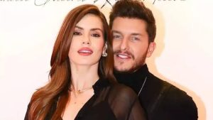 Camila Queiroz e Klebber Toledo curtem babymoon romântica antes da chegada do primeiro filho