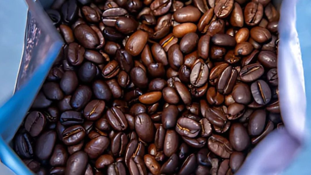 Tarifa de 50% dos EUA sobre produtos brasileiros: o que muda nos preços do café, carne e combustível