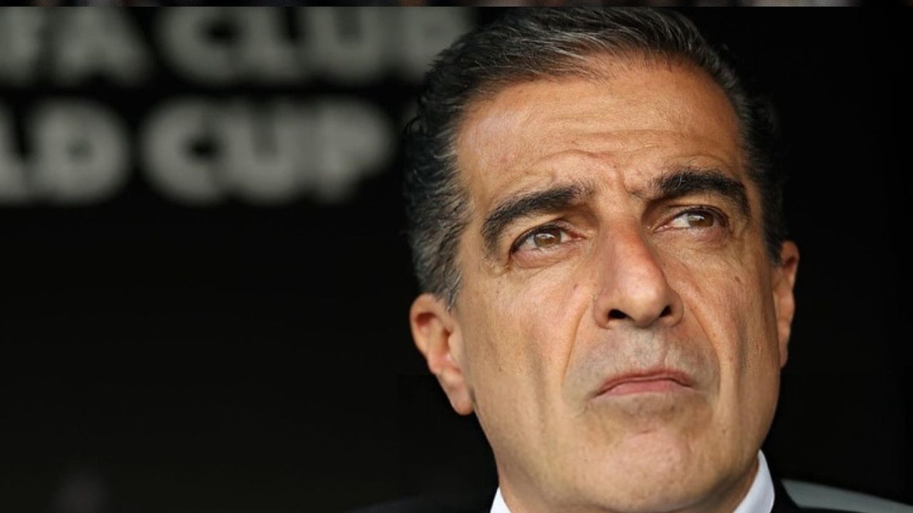 Renato Paiva no banco de reservas, mundial de clubes | Reprodução/Instagram/@renatopaiva009