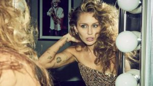 Miley Cyrus não quer fazer turnês por dificuldades para se manter sóbria