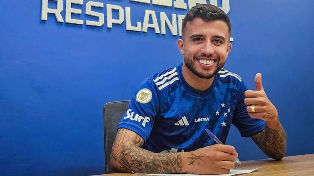 Matheus Henrique comemora retorno aos gramados com a camisa do Cruzeiro: “Um recomeço que esperei muito”