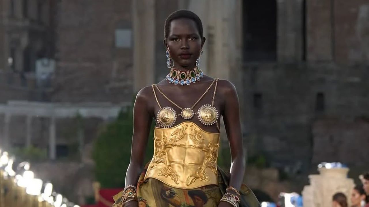 Desfile de Alta Moda da Dolce&Gabbana | Reprodução/Instagram/@thediary.ge
