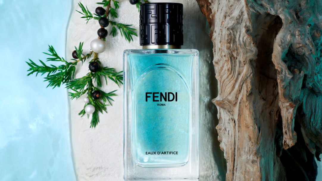 Chega ao mercado a nova fragrância de FENDI, Eaux d’Artifice, um perfume como uma pintura ao vivo de Roma