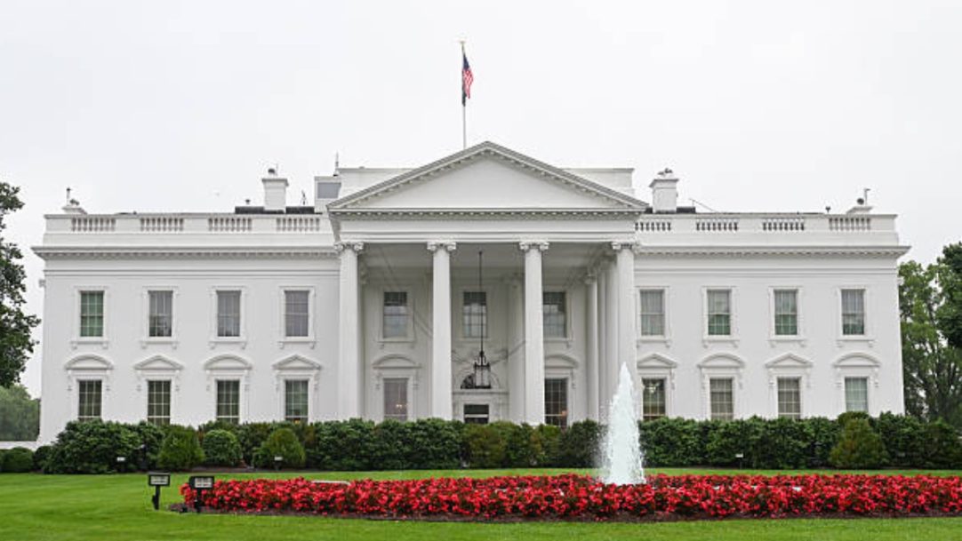 Países sem acordo comercial serão notificados até meia-noite, diz Casa Branca