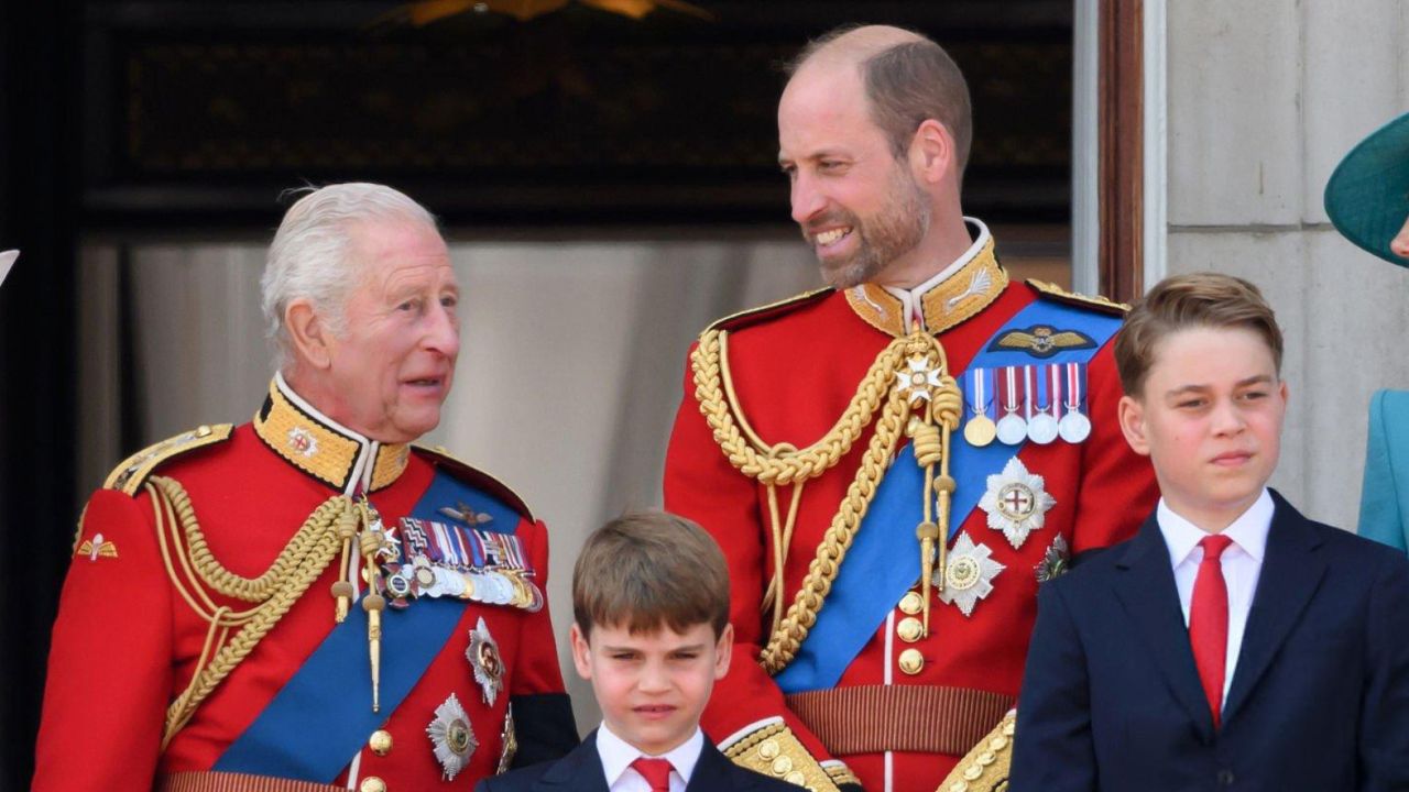 Família real britânica reunida em celebração | Reprodução/Karwai Tang/Getty Images Embed 
