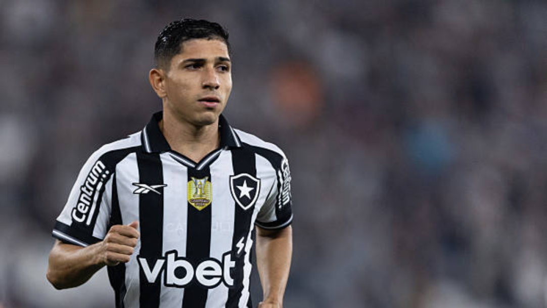 Savarino tenta se reencontrar diante de má fase