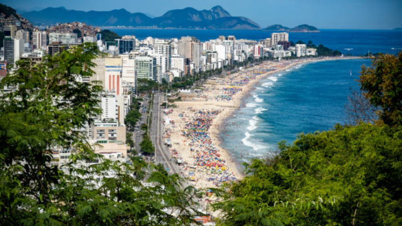 Praia do Rio de Janeiro | Reprodução/ NurPhoto/ Gety Imagens Embed