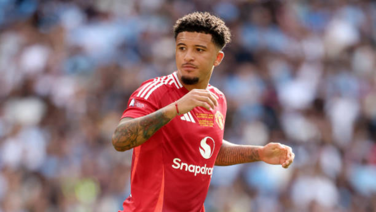 o atacante não conseguiu se firmar na Premier League e espera uma volta ao BVB | Reprodução/Neal Simpson/Getty Images Embed