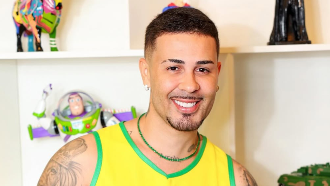 Carlinhos Maia faz live com suposta affair