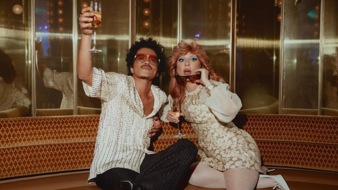 Die With a Smile: Lady Gaga e Bruno Mars quebram recorde com parceria