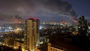 Rússia é acusada de realizar o maior ataque com drones a Ucrânia