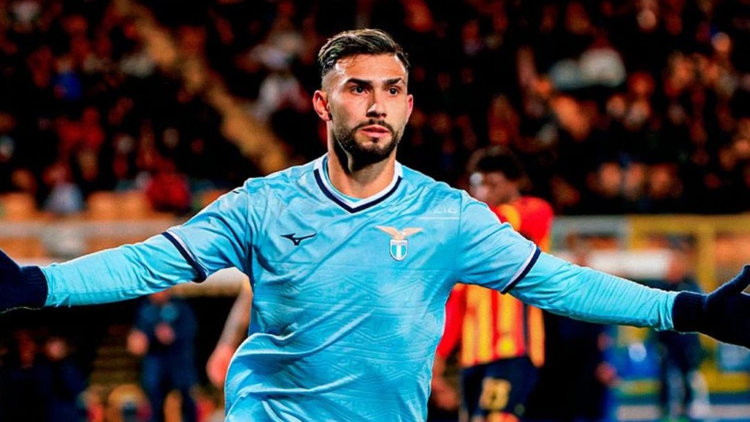 Flamengo tenta a contratação do atacante Taty Castellanos