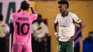 Estevão é esperança do Palmeiras para se manter vivo na Copa do Mundo