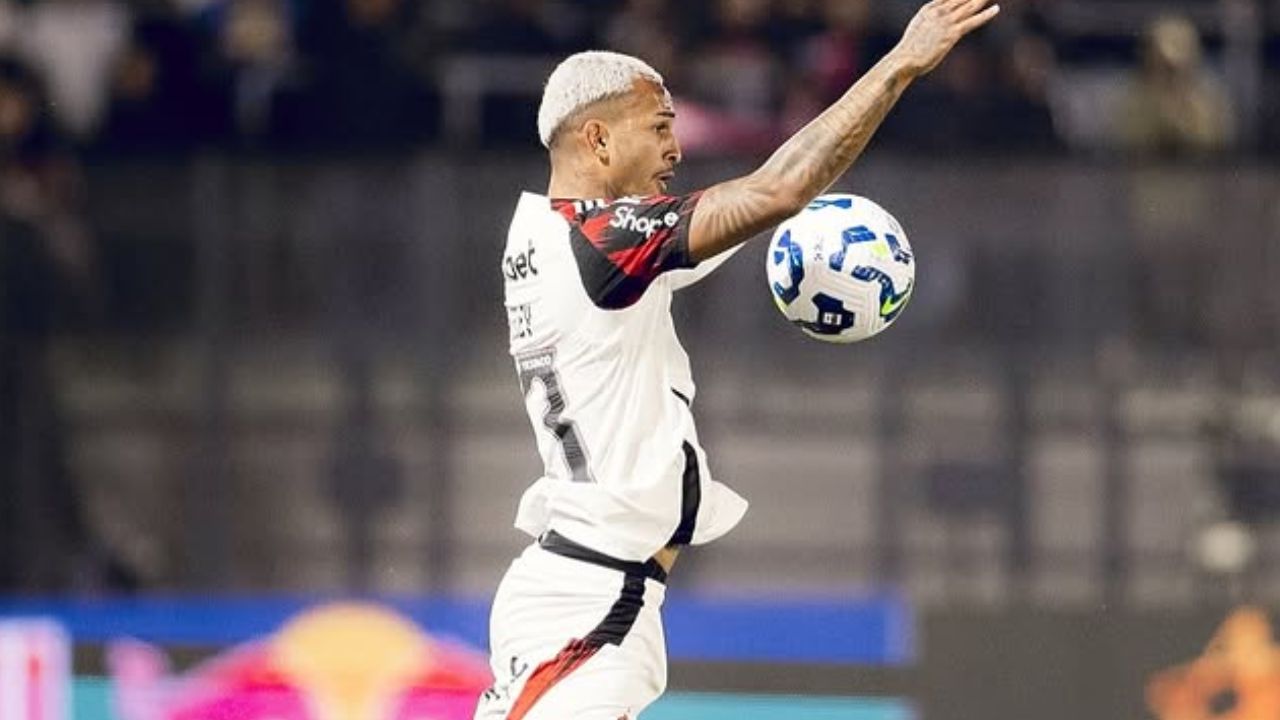 Wesley quebra tabu para o Flamengo | Foto: Reprodução/Instagram/@Flamengo 