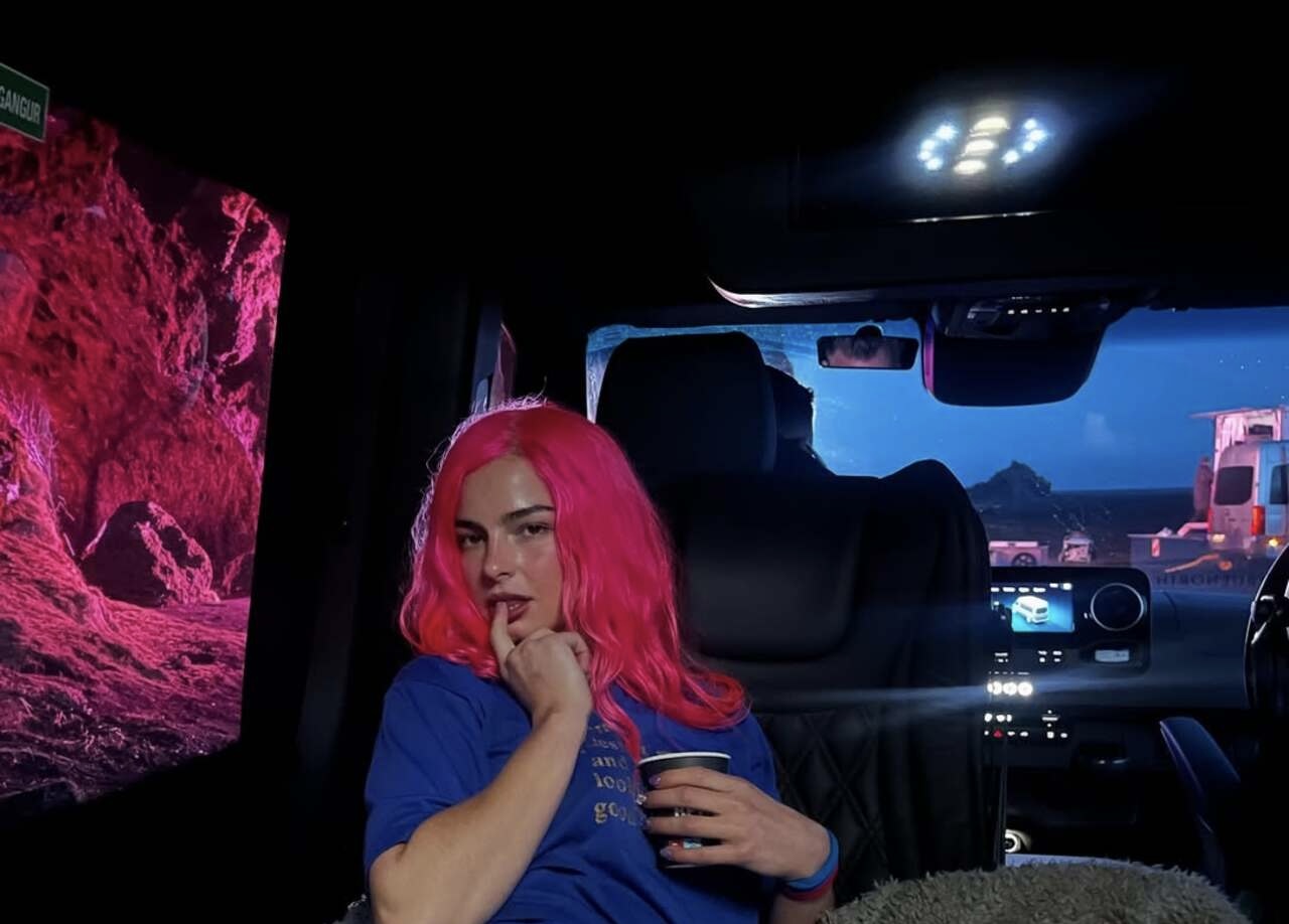 Addison Rae posando para foto | Reprodução/Instagram/@addisonraee