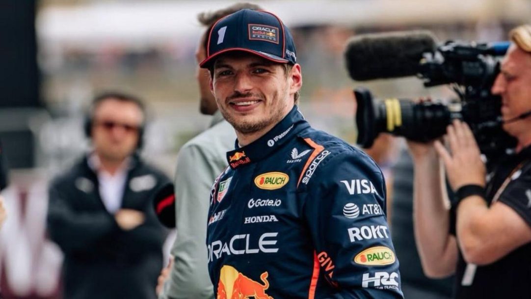 Max Verstappen surpreende com volta perfeita e conquista a pole na Inglaterra