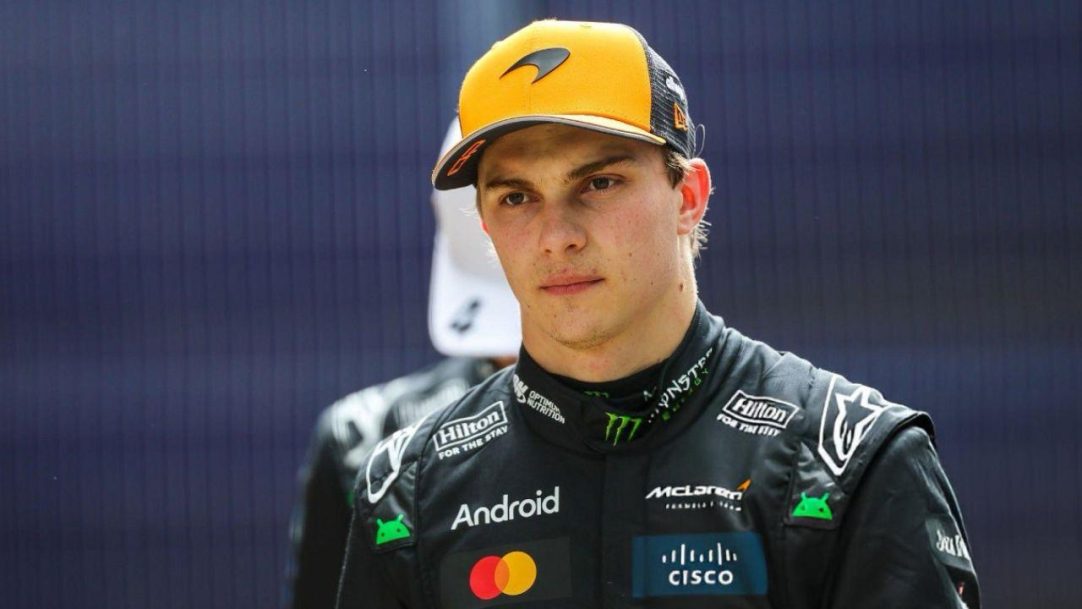 McLaren pede explicações à FIA após punição de Oscar Piastri