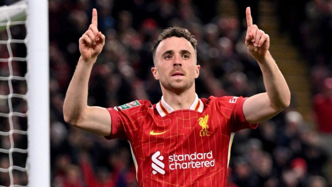 Time europeu presta tributo a Diogo Jota com camisa exclusiva