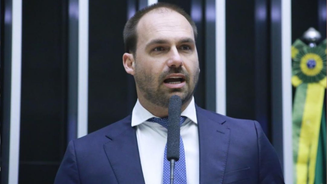 Eduardo Bolsonaro faz críticas ao parlamentar Paulinho da Força e menciona a chance de aplicação de punições
