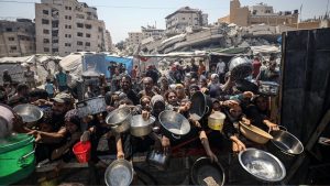 Israel libera envio de ajuda aérea a Faixa de Gaza