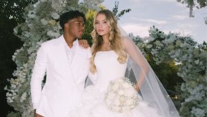 Endrick e Gabriely Miranda oficializam casamento em Madrid