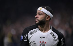 Stábile nega atrasos e descarta renegociar contrato de Memphis