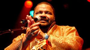 Família de Arlindo Cruz estabelece normas para uso de seu nome e imagem