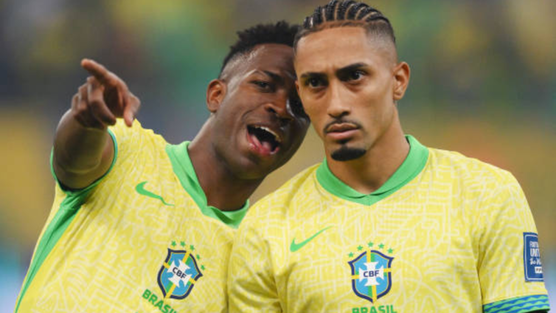 Raphinha e Vini Jr. são indicados à Bola de Ouro 2025