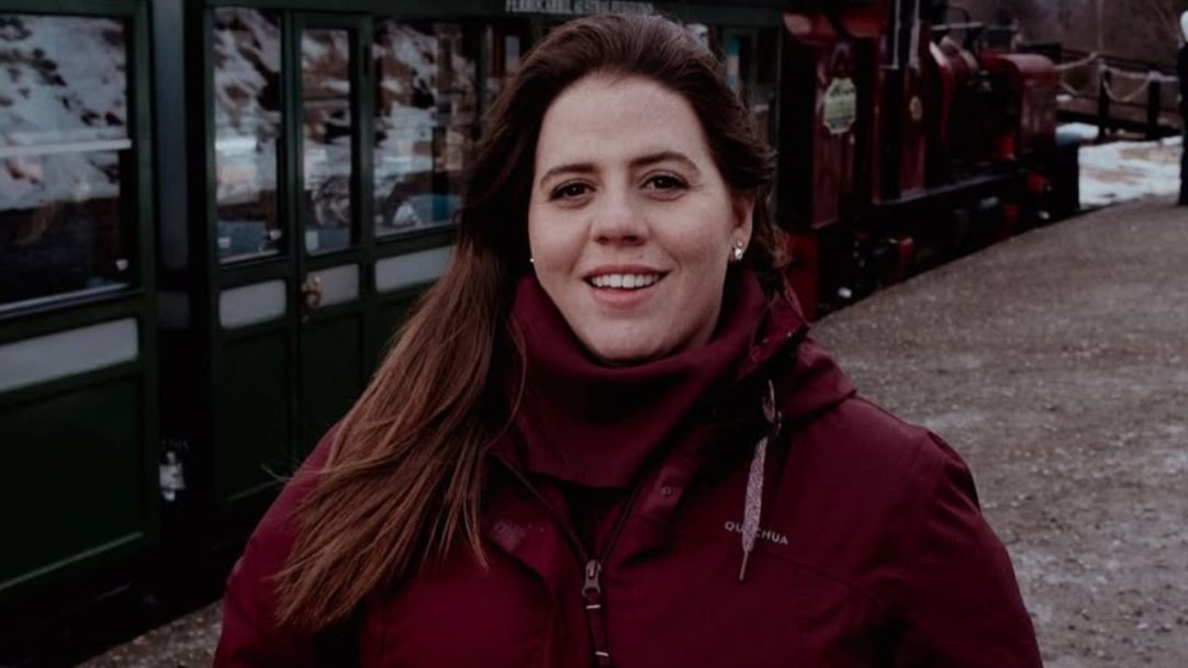 Em festival no Rio, Tati Machado faz primeira aparição pública após perda do filho