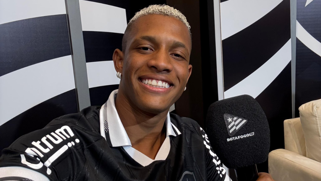 Danilo causa boa impressão em início de trajetória no Botafogo