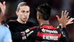 Filipe Luís vê queda de rendimento, mas valoriza vitória do Flamengo sobre o Inter