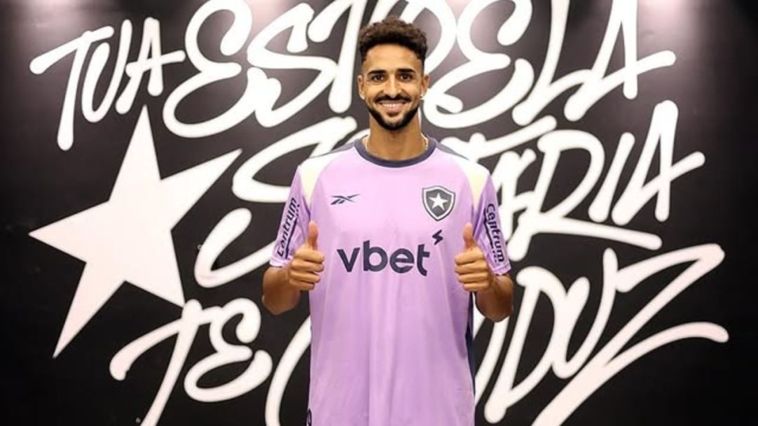 Botafogo anuncia a contratação de Chris Ramos