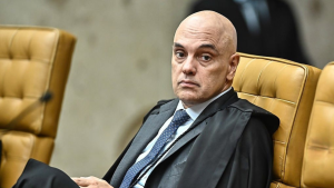 Alexandre de Moraes tem cartões de crédito bloqueados por sanção americana
