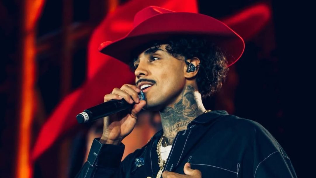 Livinho atualiza estado de saúde após acidente de moto