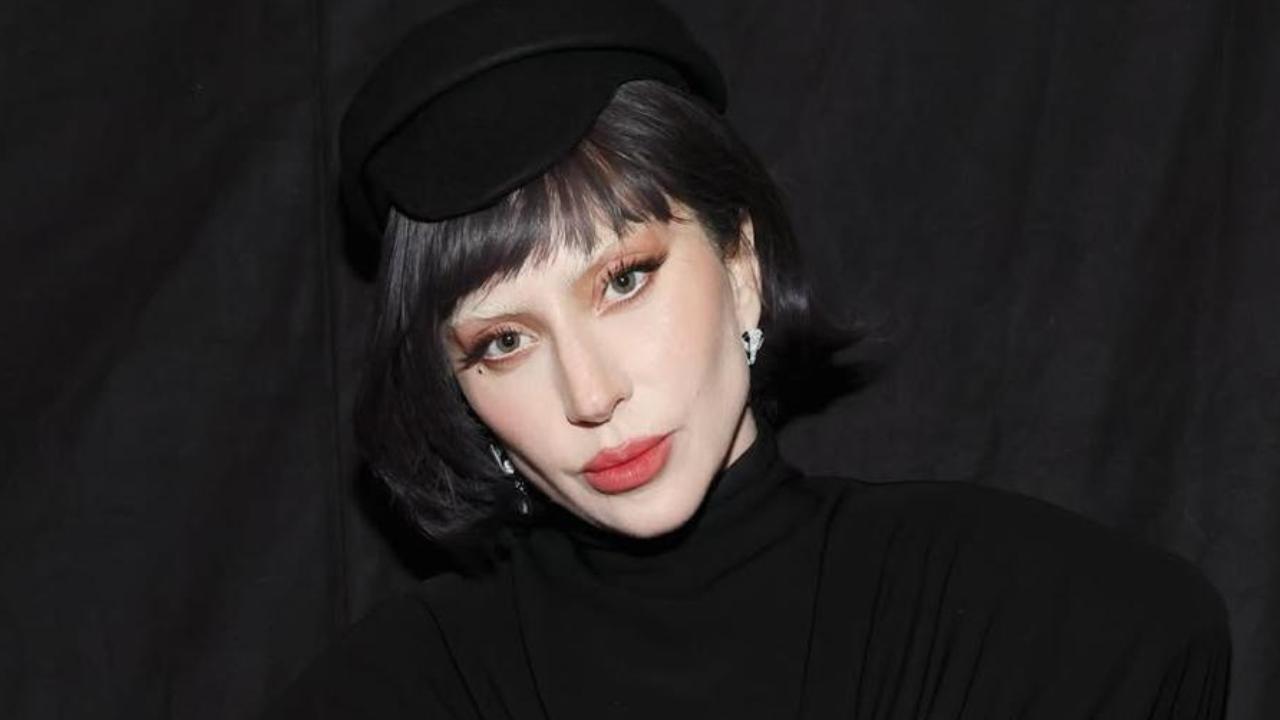 Lady Gaga em pose para foto | Reprodução/Instagram/@ladygaga