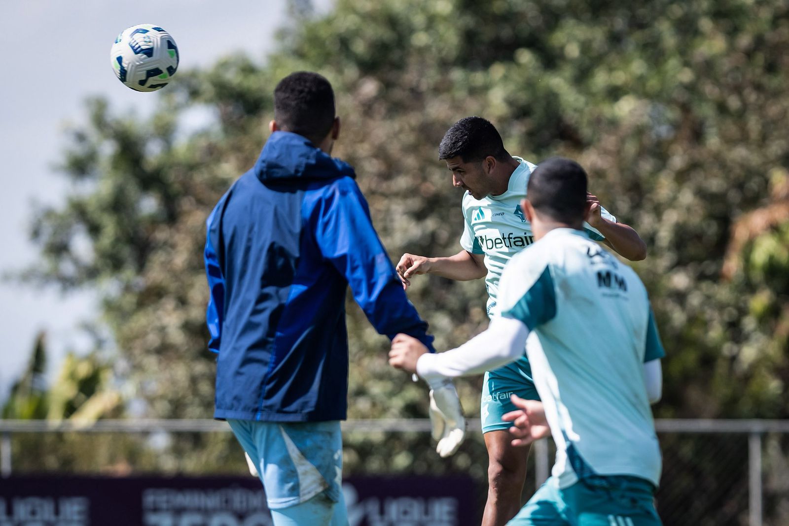Cruzeiro tenta colar no líder Flamengo | Reprodução/X/@cruzeiro