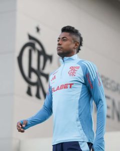 Bruno Henrique é denunciado pelo STJD e poderá ser suspenso por até 2 anos