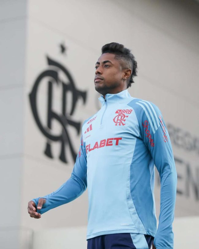 Bruno Henrique é denunciado pelo STJD e poderá ser suspenso por até 2 anos