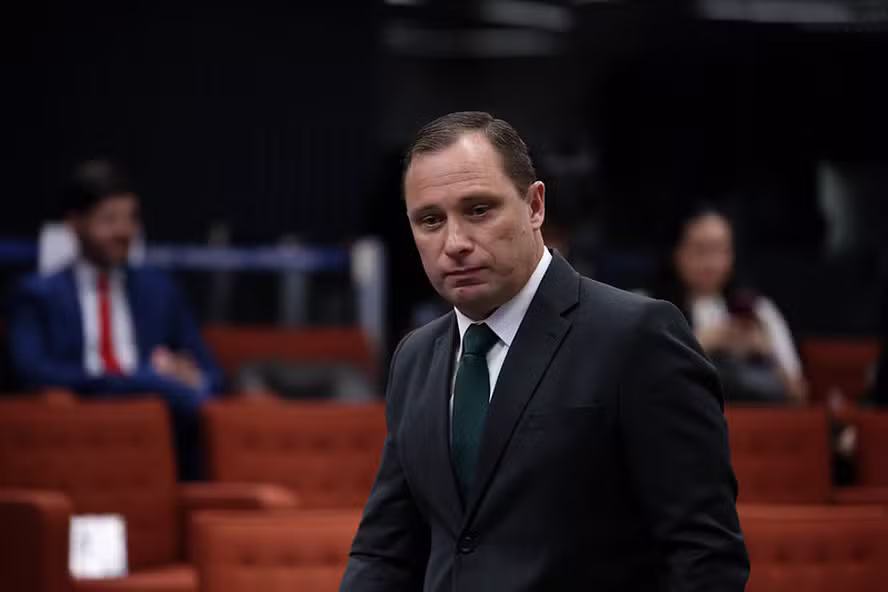 STF condena Mauro Cid por 2 anos em regime aberto