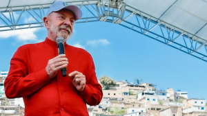 Lula afirma que pode disputar a Presidência em 2026 se estiver bem de saúde