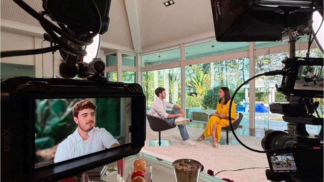 Filho de Gugu decide investir na carreira de apresentador e lembra partida do pai